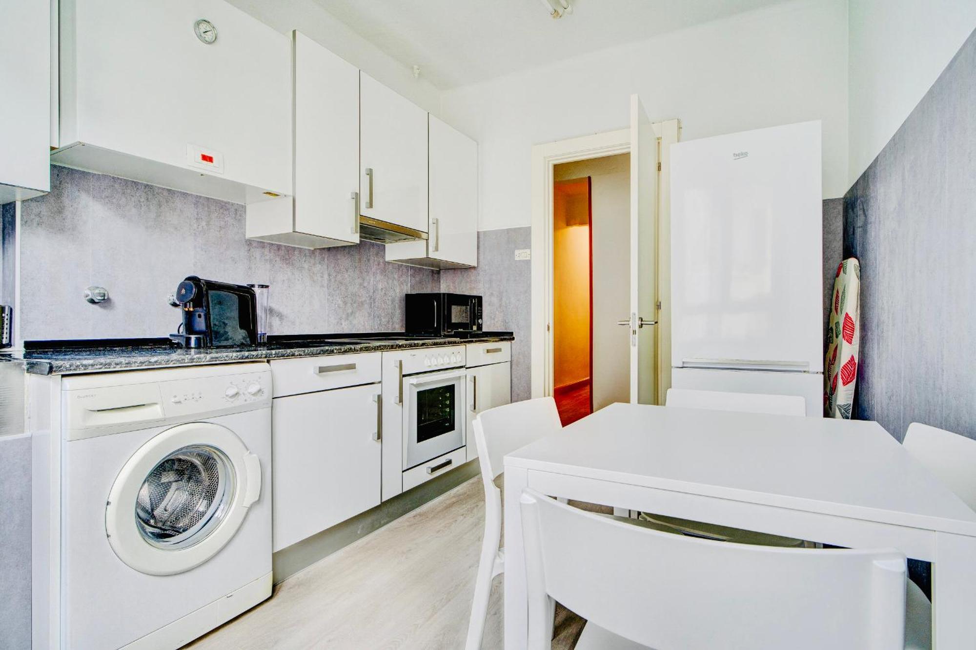 Apartamento Coqueto En Gros San Sebastián Kültér fotó
